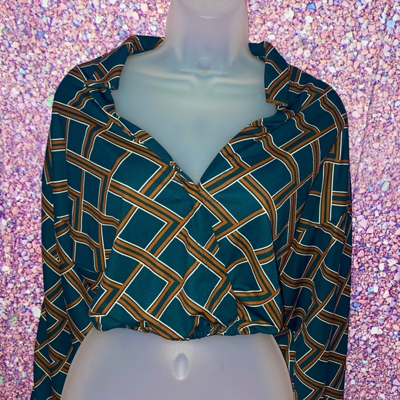 Forest Green and Brown Forever21 cropped Blouse! - Picture 1 of 6